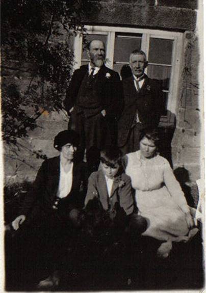 A group of children posing for a photo

Description automatically generated